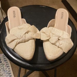 Just Fab Mayva bow slide mules